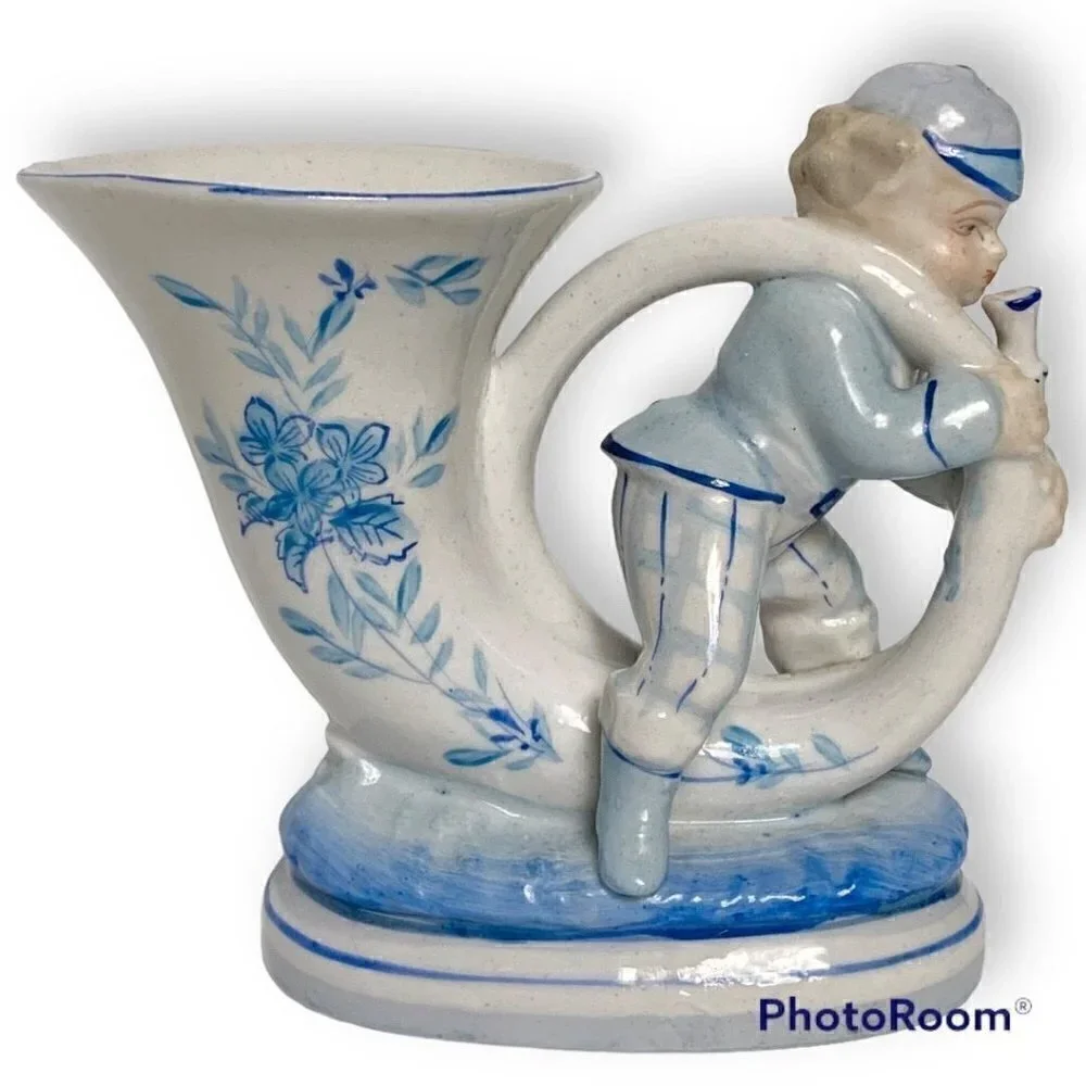 Vintage L and M Inc Blue White Boy Vase - Picture 1 of 9